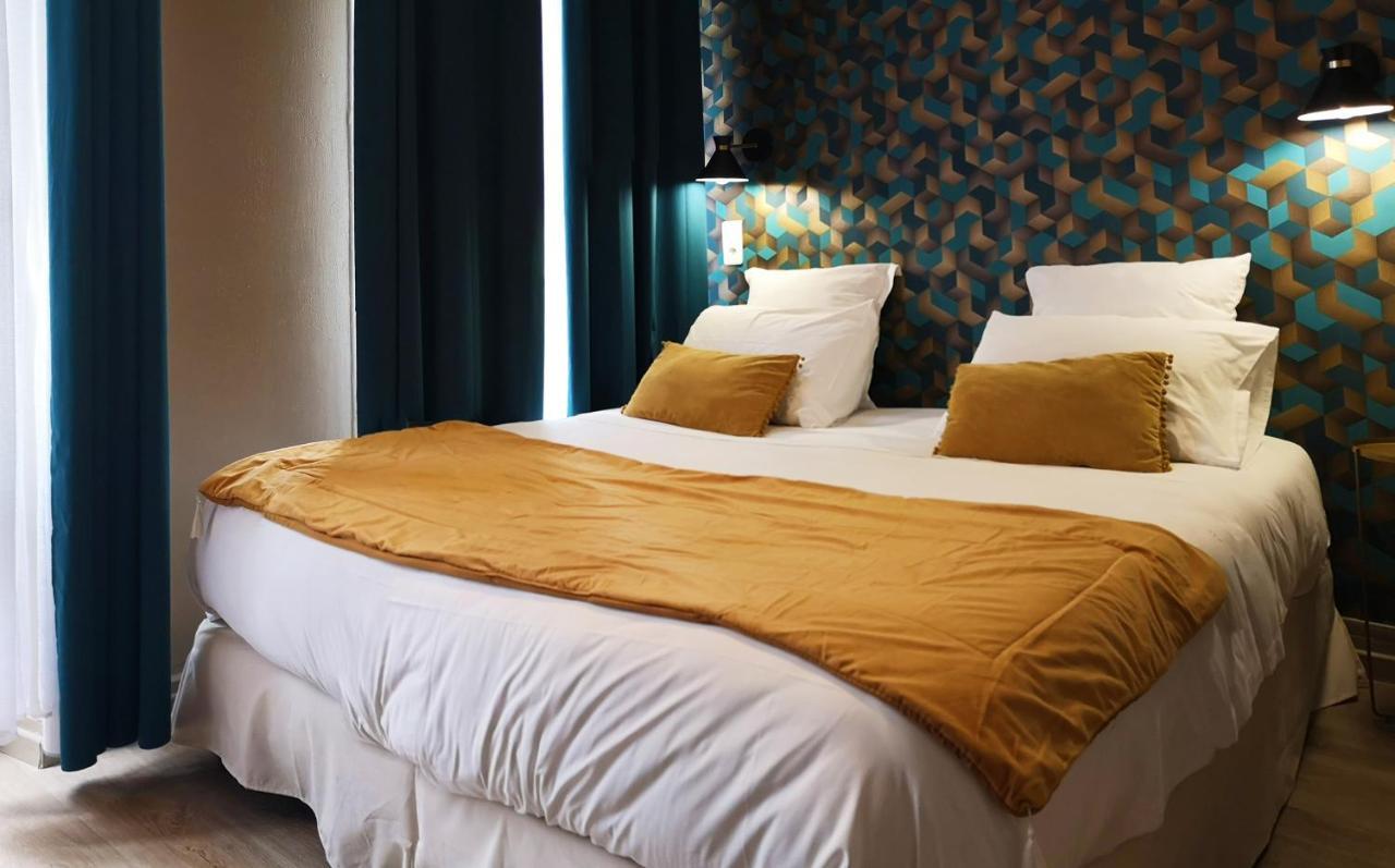 Hotel Hippodrome Paris Luaran gambar