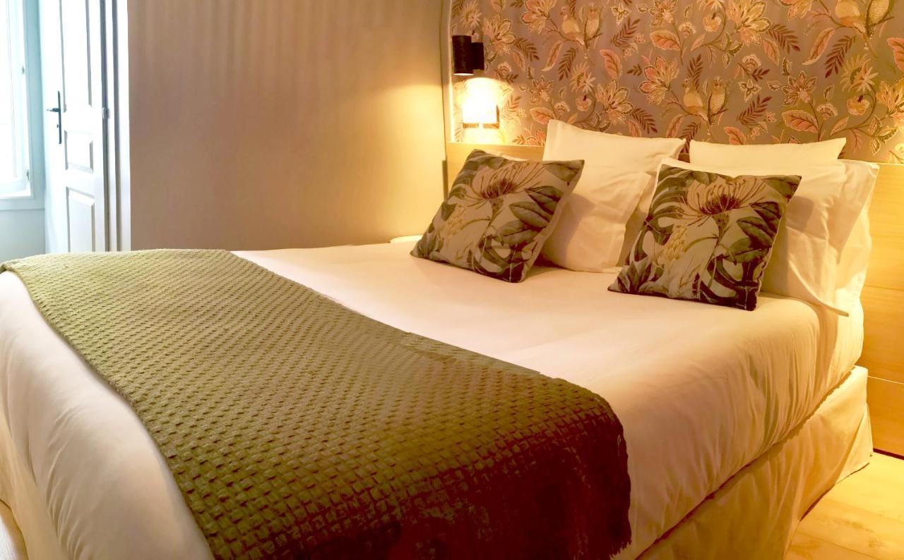Hotel Hippodrome Paris Luaran gambar